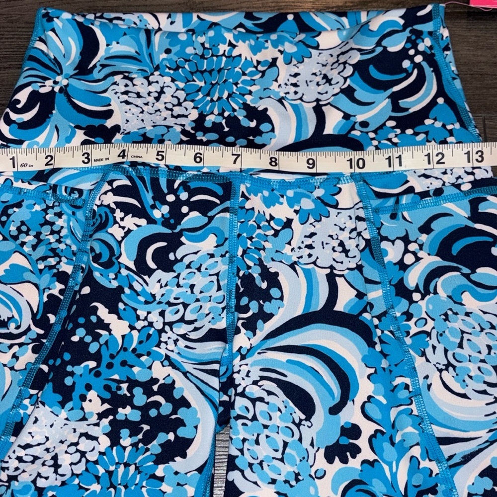 Lilly Pulitzer NEW South Beach High Rise Short Size Small Resort White Mermazing - Picture 12 of 14